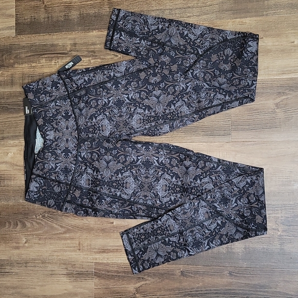 NWT Victoria's Secret Knockout Tights - Picture 1 of 7